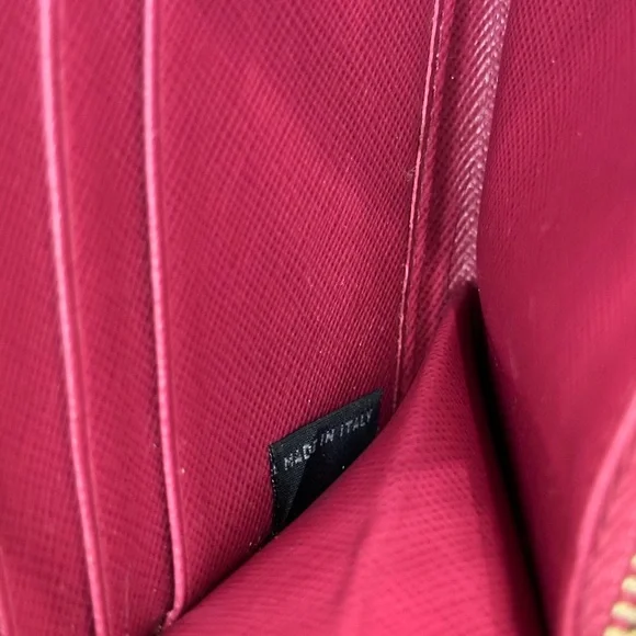 Prada Saffiano Zippy Wallet - Picture 12 of 15